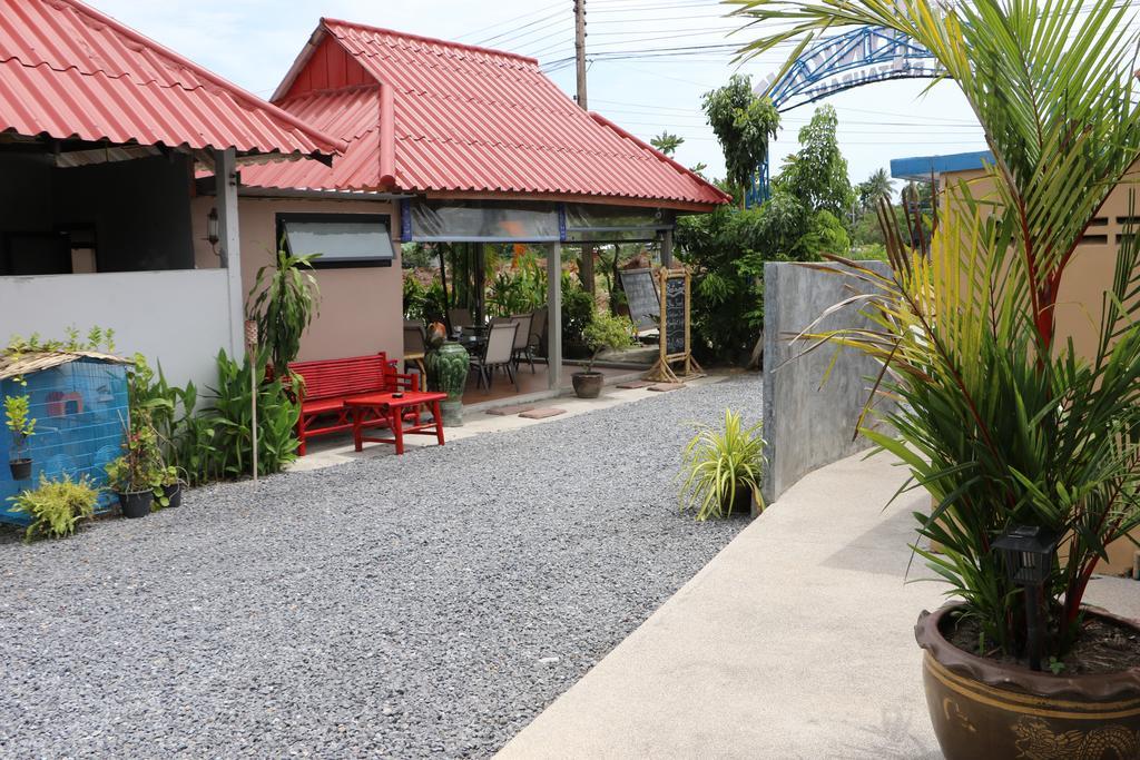 Blue Midnight Hostel Ko Pha Ngan Luaran gambar