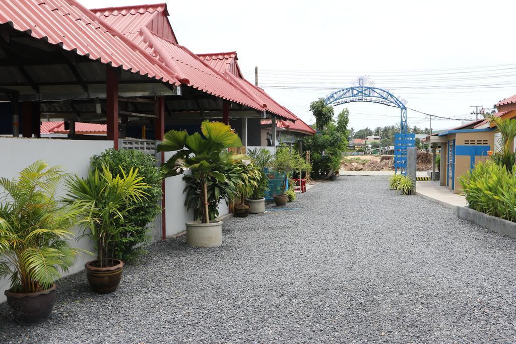 Blue Midnight Hostel Ko Pha Ngan Luaran gambar