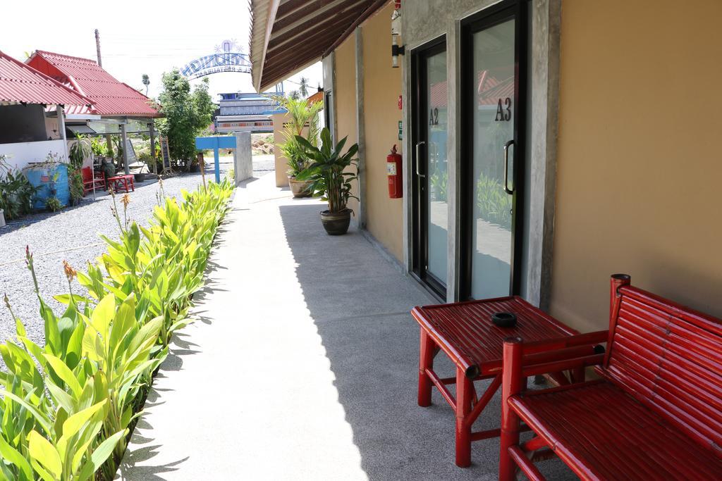 Blue Midnight Hostel Ko Pha Ngan Luaran gambar
